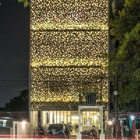 Temmu Co-Living Vandrerhjem Bandung Eksteriør bilde