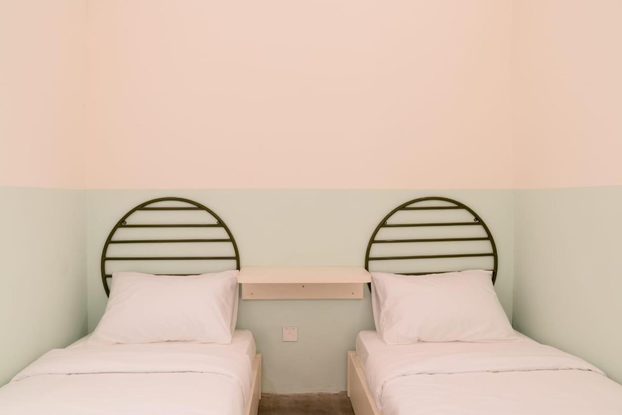 Temmu Co-Living Vandrerhjem Bandung Eksteriør bilde